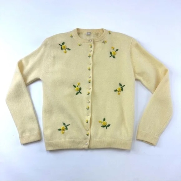 Floral Yellow Sweater - Picture 1 of 7